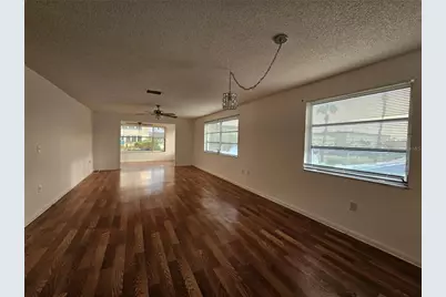 2850 59th Street S #115, Saint Petersburg, FL 33707 - Photo 4