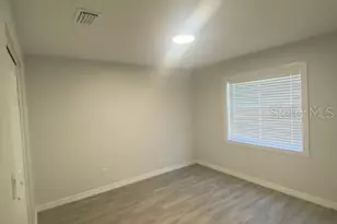 5008 Parade St, Tampa, FL 33617 - Photo 12
