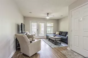 526 Wheaton Trent Pl, Tampa, FL 33619 - Photo 6