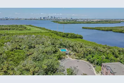 526 Wheaton Trent Place, Tampa, FL 33619 - Photo 18