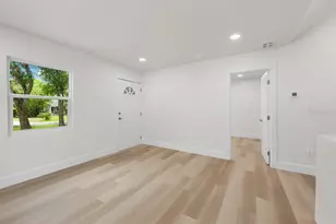 2590 18th Ave N, Saint Petersburg, FL 33713 - Photo 12