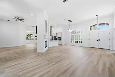 6121 Chene Court, Lutz, FL 33558 - Photo 10