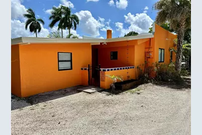 1315 24th St W, Bradenton, FL 34205 - Photo 4