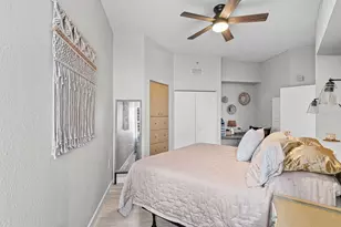 100 4th Ave S, Saint Petersburg, FL 33701 - Photo 20