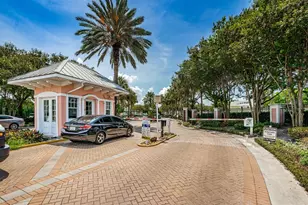 5215 Coquina Key Dr SE, Saint Petersburg, FL 33705 - Photo 2