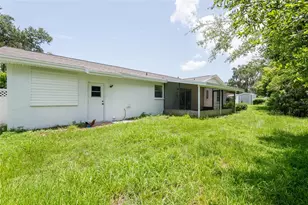 902 Shangri La Dr, Seffner, FL 33584 - Photo 28
