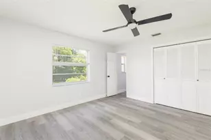 902 Shangri La Dr, Seffner, FL 33584 - Photo 20