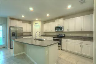 7217 Ronnie Gardens Ct, Tampa, FL 33619 - Photo 4