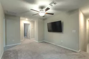 7217 Ronnie Gardens Ct, Tampa, FL 33619 - Photo 14