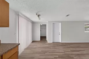 5010 Shetland Ave, Tampa, FL 33615 - Photo 14