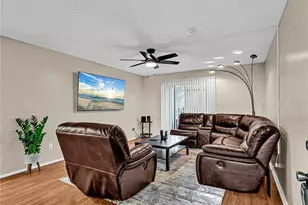 14466 Reuter Strasse Cir, Tampa, FL 33613 - Photo 4