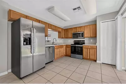 10717 Shady Preserve Drive, Riverview, FL 33579 - Photo 8