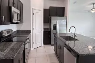 5487 Blue Azure Dr, Wimauma, FL 33598 - Photo 2