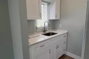 40 82nd Ave S, Treasure Island, FL 33706 - Photo 16