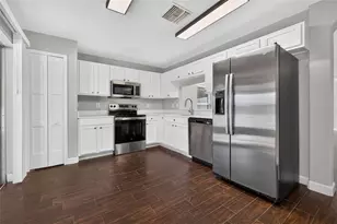10629 Shady Preserve Dr, Riverview, FL 33579 - Photo 4