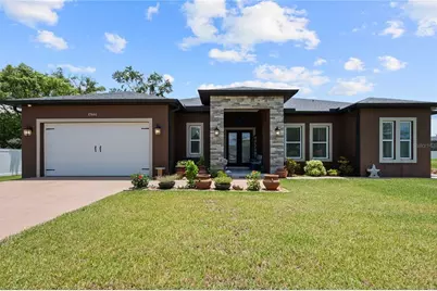 17601 Hanna Road, Lutz, FL 33549 - Photo 2