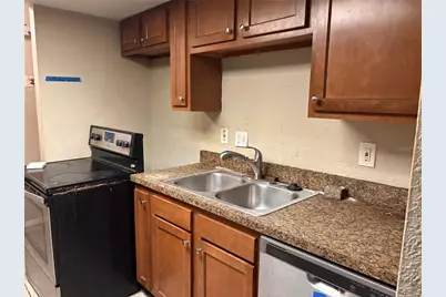 7121 N 50th Street, Tampa, FL 33617 - Photo 18