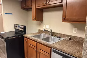 7121 N 50th St, Tampa, FL 33617 - Photo 18