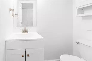 1051 79th Ave N, Saint Petersburg, FL 33702 - Photo 10