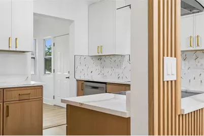 4660 7th Avenue N, Saint Petersburg, FL 33713 - Photo 4