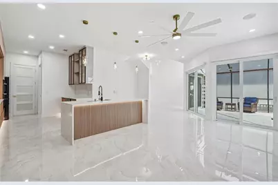 10627 Hatteras Drive SW, Tampa, FL 33615 - Photo 18