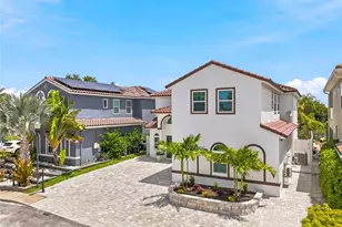 10627 Hatteras Dr SW, Tampa, FL 33615 - Photo 4