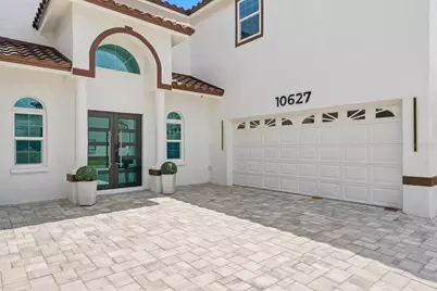 10627 Hatteras Drive SW, Tampa, FL 33615 - Photo 6