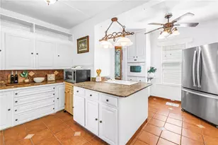 6120 5th Ave S, Saint Petersburg, FL 33707 - Photo 18