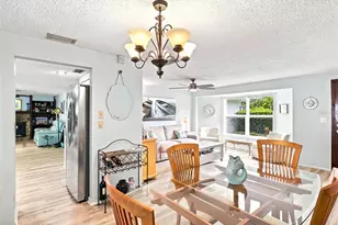 1071 Persimmon Dr, Palm Harbor, FL 34683 - Photo 10