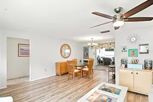 1071 Persimmon Dr, Palm Harbor, FL 34683 - Photo 6