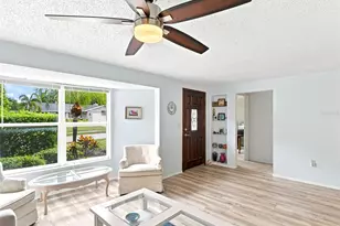 1071 Persimmon Dr, Palm Harbor, FL 34683 - Photo 8