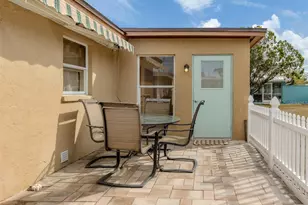 1215 Mango Ave, Venice, FL 34285 - Photo 32