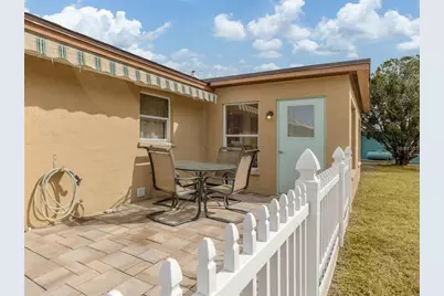 1215 Mango Avenue, Venice, FL 34285 - Photo 4