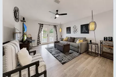 12740 Lake Vista Drive, Gibsonton, FL 33534 - Photo 10
