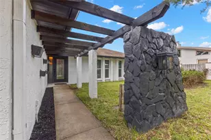 3097 Haverford Dr, Clearwater, FL 33761 - Photo 4