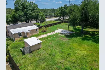 805 E Shell Point Road, Ruskin, FL 33570 - Photo 2