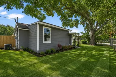 805 E Shell Point Road, Ruskin, FL 33570 - Photo 10