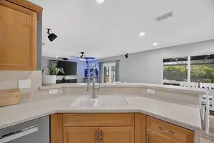 11342 Cocoa Beach Dr, Riverview, FL 33569 - Photo 12