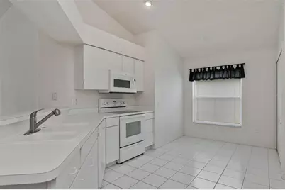 8512 Heyward Road, Tampa, FL 33635 - Photo 10
