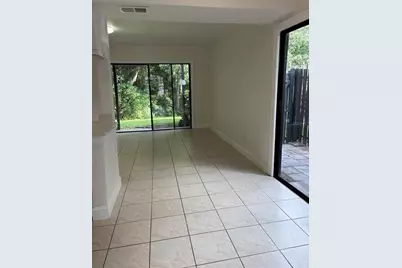 16638 Brigadoon Drive, Tampa, FL 33618 - Photo 10