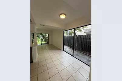 16638 Brigadoon Drive, Tampa, FL 33618 - Photo 12