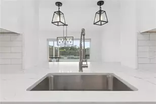 5400 Denver St NE, Saint Petersburg, FL 33703 - Photo 18