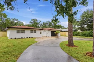 5106 Oakhaven Ln, Tampa, FL 33617 - Photo 2