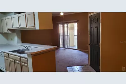 5620 Pinnacle Heights Circle #304, Tampa, FL 33624 - Photo 4