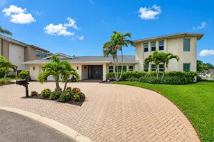 812 Snug Island, Clearwater Beach, FL 33767 - Photo 8
