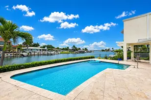 812 Snug Island, Clearwater Beach, FL 33767 - Photo 2