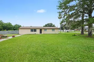 9220 McIntosh Rd, Dover, FL 33527 - Photo 2