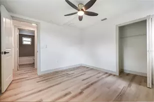 7851 40th Ave N, Saint Petersburg, FL 33709 - Photo 30