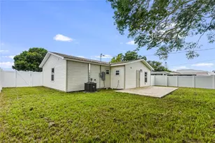 7851 40th Ave N, Saint Petersburg, FL 33709 - Photo 36