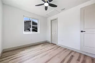 7851 40th Ave N, Saint Petersburg, FL 33709 - Photo 24
